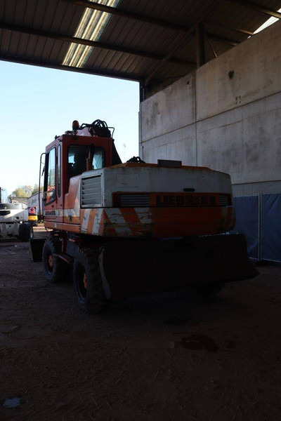 Liebherr A316 - حفار ذو عجلات: صورة 4 Liebherr A316 - حفار ذو عجلات: صورة 4