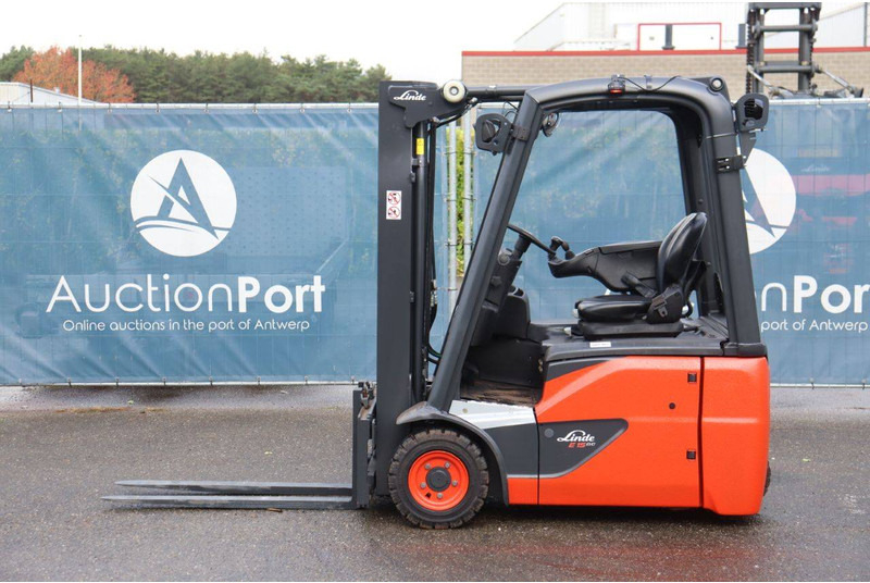 Linde E15-02 - رافعة شوكية كهربائية: صورة 2 Linde E15-02 - رافعة شوكية كهربائية: صورة 2