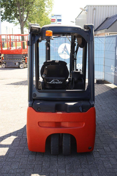 Linde E16L-02 - رافعة شوكية كهربائية: صورة 5 Linde E16L-02 - رافعة شوكية كهربائية: صورة 5