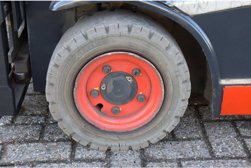 رافعة شوكية كهربائية Linde E16P-02: صورة 16 رافعة شوكية كهربائية Linde E16P-02: صورة 16