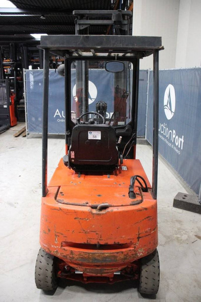 Linde E18P - رافعة شوكية كهربائية: صورة 4 Linde E18P - رافعة شوكية كهربائية: صورة 4
