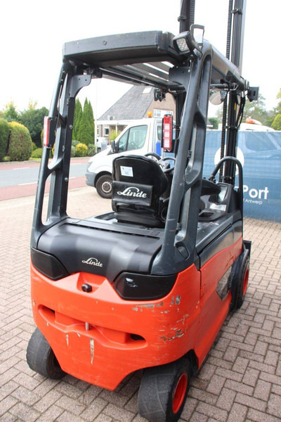 Linde E30RHL-01/600 - رافعة شوكية كهربائية: صورة 5 Linde E30RHL-01/600 - رافعة شوكية كهربائية: صورة 5