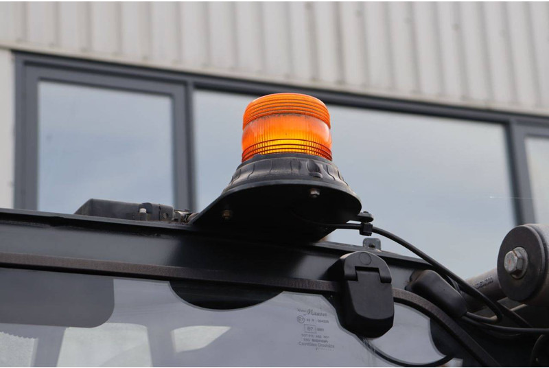 رافعة شوكية كهربائية Linde E35H-01/600: صورة 18 رافعة شوكية كهربائية Linde E35H-01/600: صورة 18