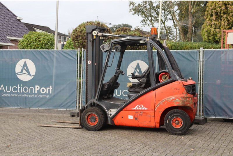 Linde H25T - رافعة شوكية تعمل بالغاز: صورة 3 Linde H25T - رافعة شوكية تعمل بالغاز: صورة 3
