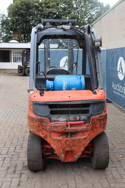 Linde H25T - رافعة شوكية تعمل بالغاز: صورة 5 Linde H25T - رافعة شوكية تعمل بالغاز: صورة 5