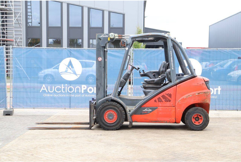 Linde H30D-02 - رافعة شوكية ديزل: صورة 2 Linde H30D-02 - رافعة شوكية ديزل: صورة 2