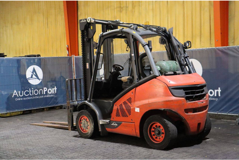 Linde H40 EVO - رافعة شوكية تعمل بالغاز: صورة 4 Linde H40 EVO - رافعة شوكية تعمل بالغاز: صورة 4