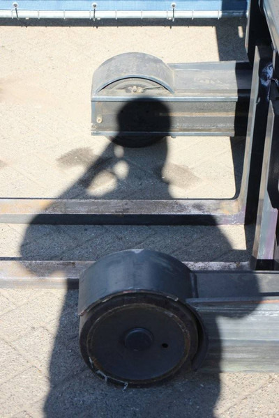 رافعة شوكية للوصول للأماكن الضيقة Linde R16-01: صورة 12