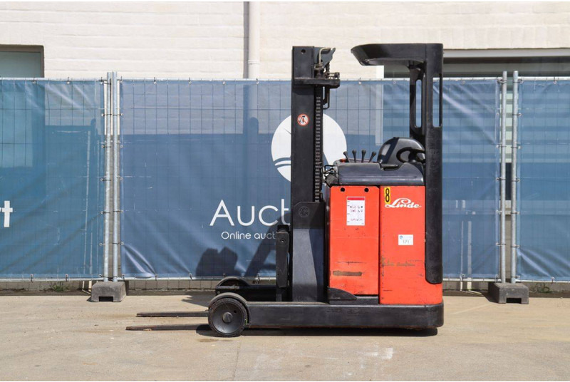 Linde R16 - رافعة شوكية للوصول للأماكن الضيقة: صورة 2 Linde R16 - رافعة شوكية للوصول للأماكن الضيقة: صورة 2