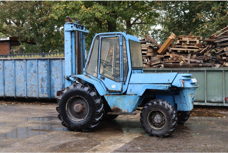 Manitou M430CP - رافعة شوكية للأراضي الوعرة: صورة 3 Manitou M430CP - رافعة شوكية للأراضي الوعرة: صورة 3
