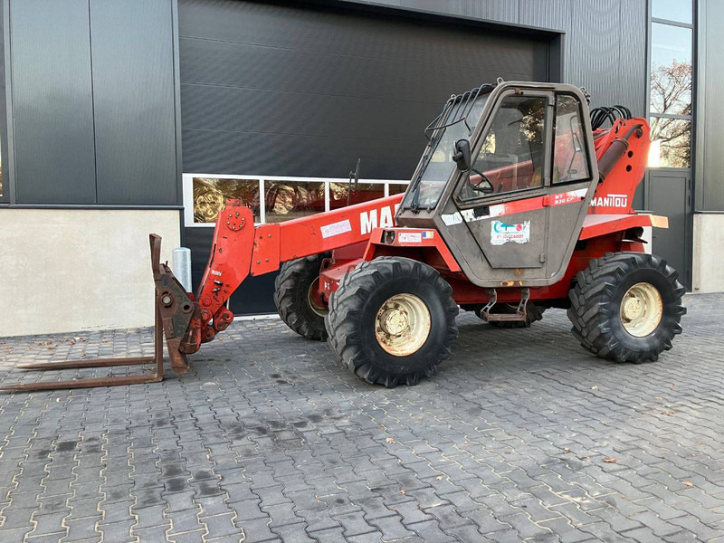 Manitou MT930CP - آلة رفع ونقل تلسكوبية: صورة 1 Manitou MT930CP - آلة رفع ونقل تلسكوبية: صورة 1