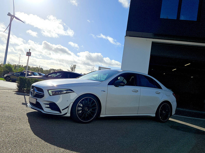 Mercedes-Benz A-Klasse (W117 - update) Berline _ A 35 Turbo 4Matic - سيدان: صورة 2 Mercedes-Benz A-Klasse (W117 - update) Berline _ A 35 Turbo 4Matic - سيدان: صورة 2