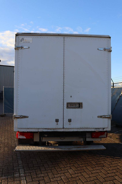 Mercedes-Benz Sprinter - فان: صورة 5 Mercedes-Benz Sprinter - فان: صورة 5