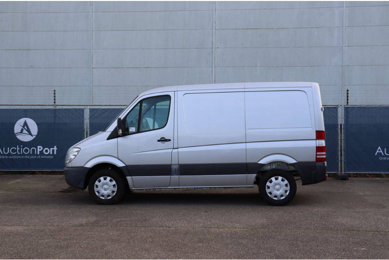 Mercedes-Benz Sprinter - فان: صورة 3 Mercedes-Benz Sprinter - فان: صورة 3