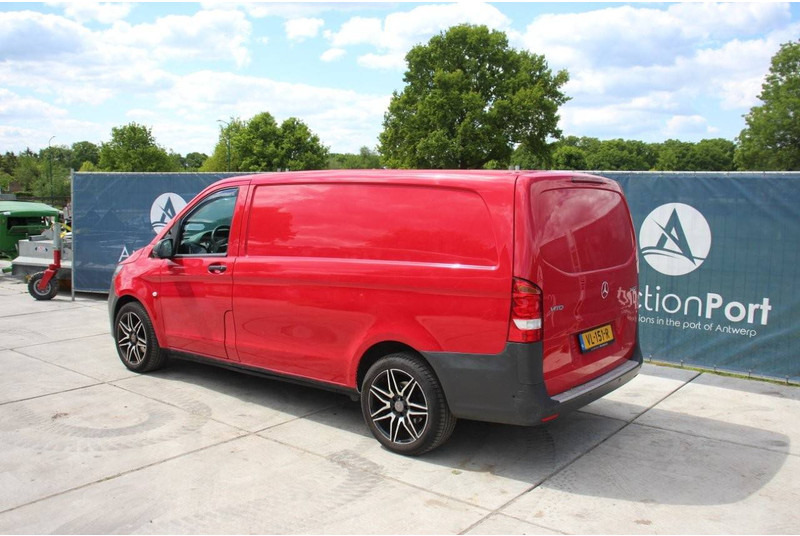 Mercedes-Benz Vito - فان: صورة 3 Mercedes-Benz Vito - فان: صورة 3