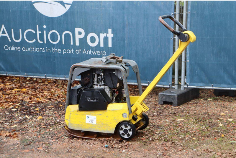 Neuson DPU3050 - صفيحة هزازة: صورة 2 Neuson DPU3050 - صفيحة هزازة: صورة 2