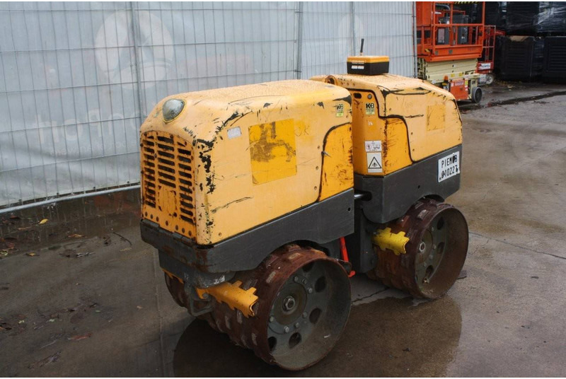 Neuson Roller RT2SC - مدحلة: صورة 2 Neuson Roller RT2SC - مدحلة: صورة 2