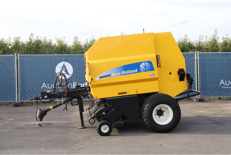New Holland BR6090 - آلات زراعية: صورة 2 New Holland BR6090 - آلات زراعية: صورة 2