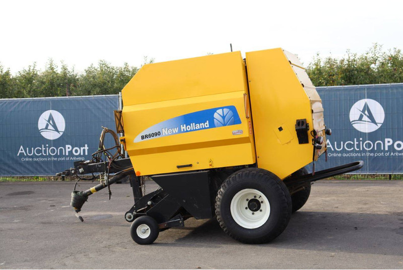 New Holland BR6090 - آلات زراعية: صورة 3 New Holland BR6090 - آلات زراعية: صورة 3