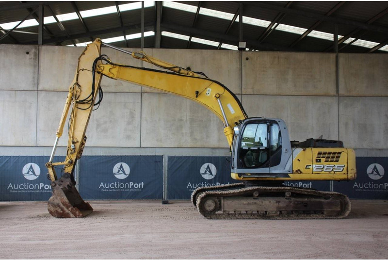 New Holland E265 - حفار زاحف: صورة 1 New Holland E265 - حفار زاحف: صورة 1