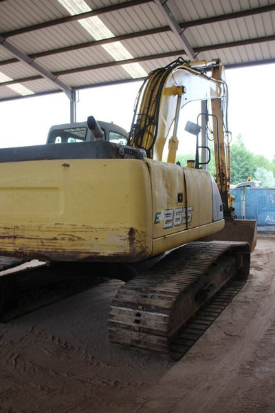 New Holland E265 - حفار زاحف: صورة 5 New Holland E265 - حفار زاحف: صورة 5