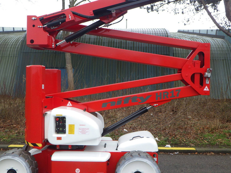 مرفاع تلسكوبي Niftylift HR17NE: صورة 11