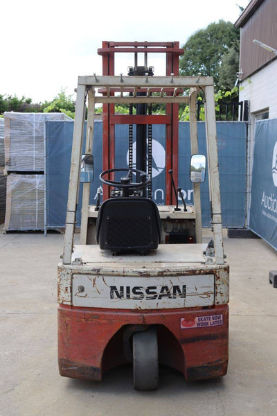 Nissan Datsun 15 NA0YL15U - رافعة شوكية كهربائية: صورة 5 Nissan Datsun 15 NA0YL15U - رافعة شوكية كهربائية: صورة 5