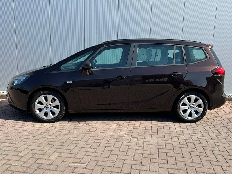 Opel Zafira 1.4 Tourer Business+ - سيارة: صورة 2 Opel Zafira 1.4 Tourer Business+ - سيارة: صورة 2