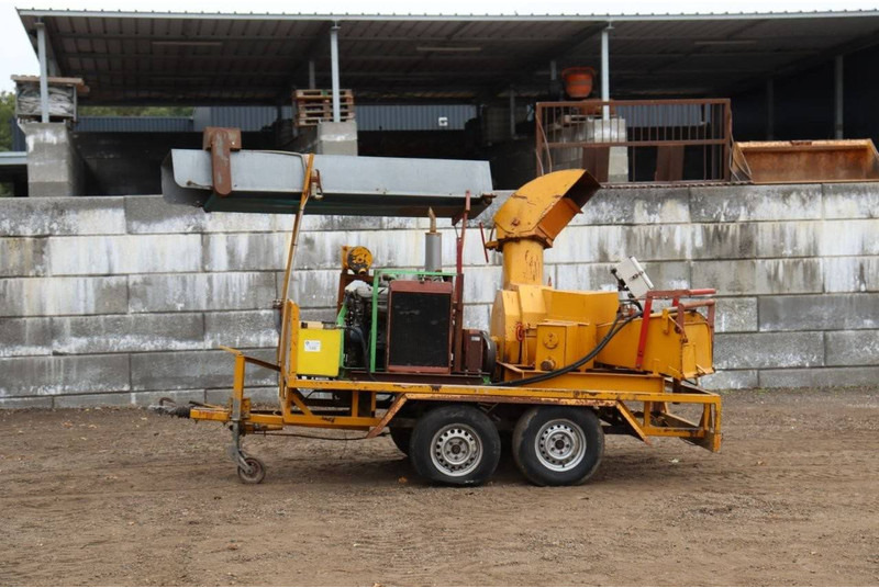 PETERS AIIZH - قاطعة الأخشاب: صورة 1 PETERS AIIZH - قاطعة الأخشاب: صورة 1