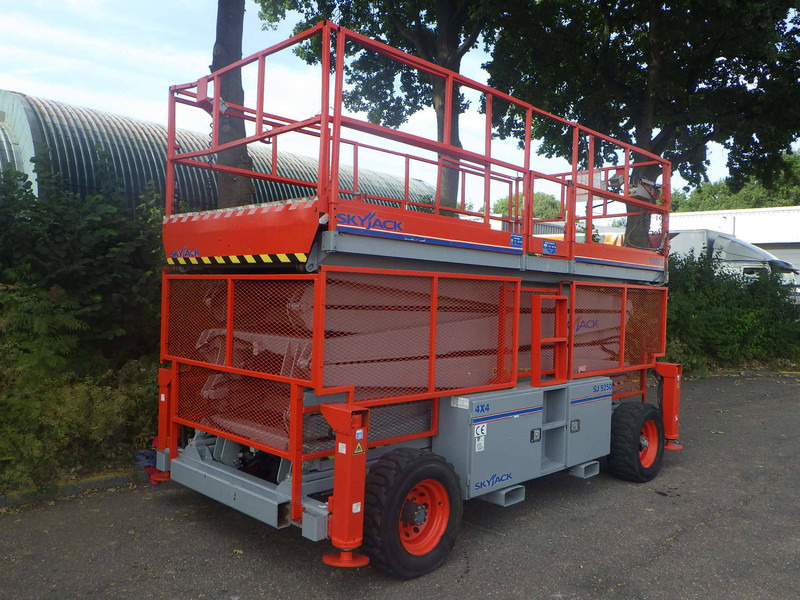 Skyjack SJ9250RT - مرفاع مقصي: صورة 2 Skyjack SJ9250RT - مرفاع مقصي: صورة 2