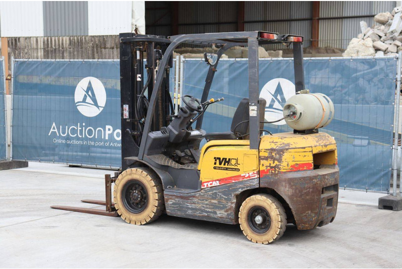 TCM TCM-FG25T-3 - رافعة شوكية تعمل بالغاز: صورة 3 TCM TCM-FG25T-3 - رافعة شوكية تعمل بالغاز: صورة 3