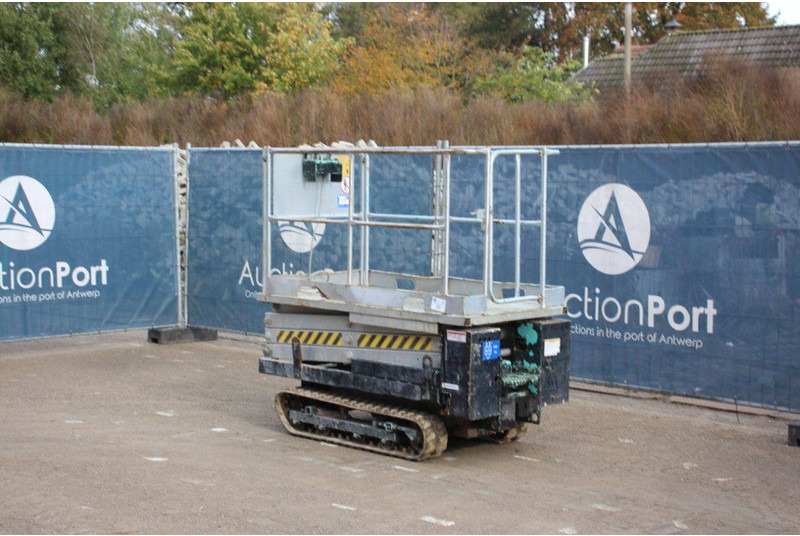 Tadano  - مرفاع مقصي: صورة 3 Tadano  - مرفاع مقصي: صورة 3