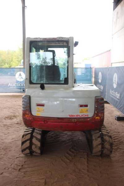 Takeuchi TB250 - حفار زاحف: صورة 4 Takeuchi TB250 - حفار زاحف: صورة 4