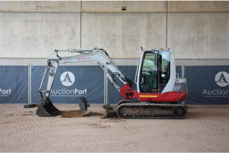 Takeuchi TB250 - حفار زاحف: صورة 2 Takeuchi TB250 - حفار زاحف: صورة 2