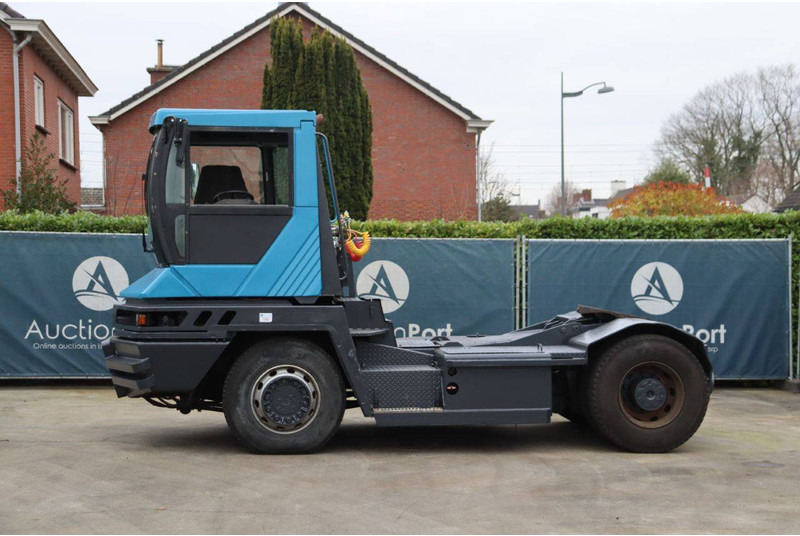 Terberg RT222 - شاحنة نقل نصف مقطورة بالميناء: صورة 2 Terberg RT222 - شاحنة نقل نصف مقطورة بالميناء: صورة 2