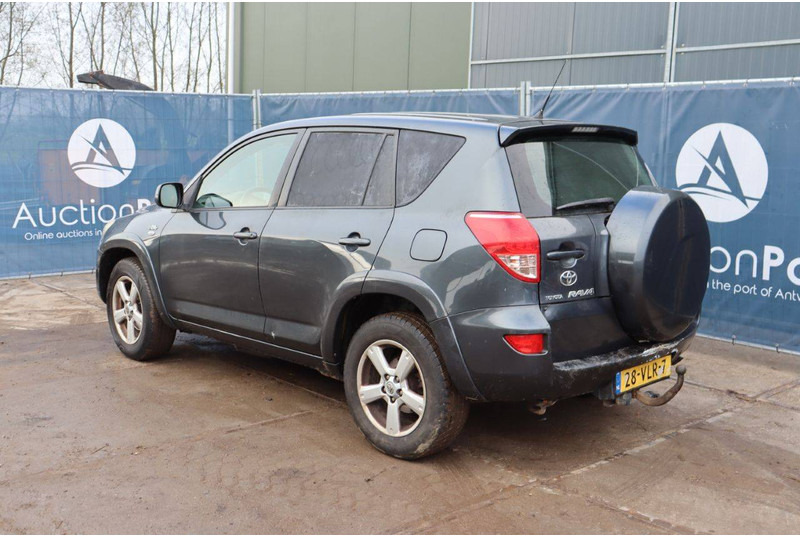 Toyota ALA30L-AWFGXW - سيارة دفع رباعي: صورة 4 Toyota ALA30L-AWFGXW - سيارة دفع رباعي: صورة 4