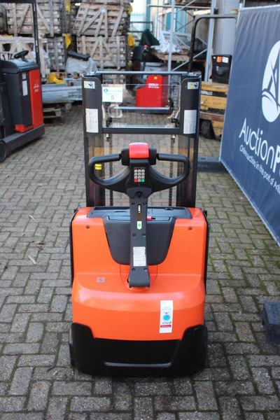 Toyota SWE200D - آلة تكديس: صورة 4 Toyota SWE200D - آلة تكديس: صورة 4