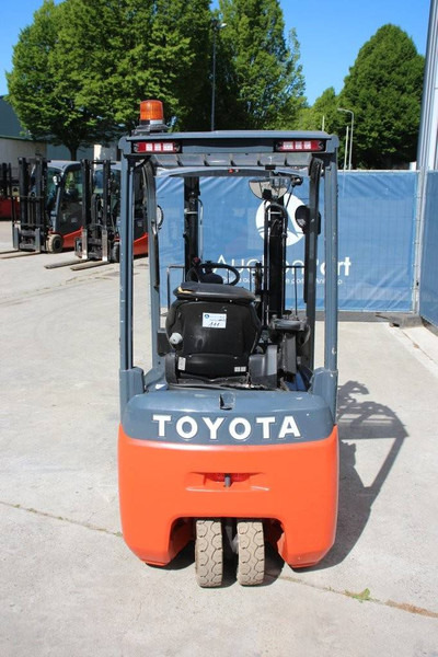 Toyota Traigo 15 - رافعة شوكية كهربائية: صورة 4 Toyota Traigo 15 - رافعة شوكية كهربائية: صورة 4