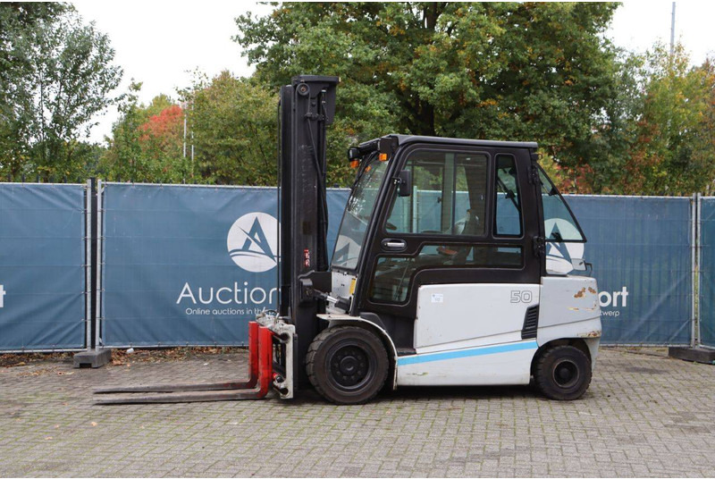 UniCarriers HX 50 - رافعة شوكية كهربائية: صورة 1 UniCarriers HX 50 - رافعة شوكية كهربائية: صورة 1