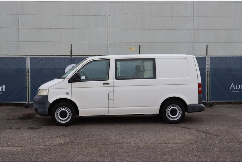 Volkswagen Transporter - فان: صورة 2 Volkswagen Transporter - فان: صورة 2