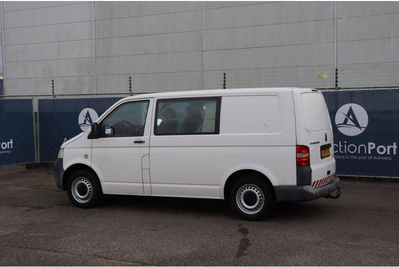 Volkswagen Transporter - فان: صورة 4 Volkswagen Transporter - فان: صورة 4