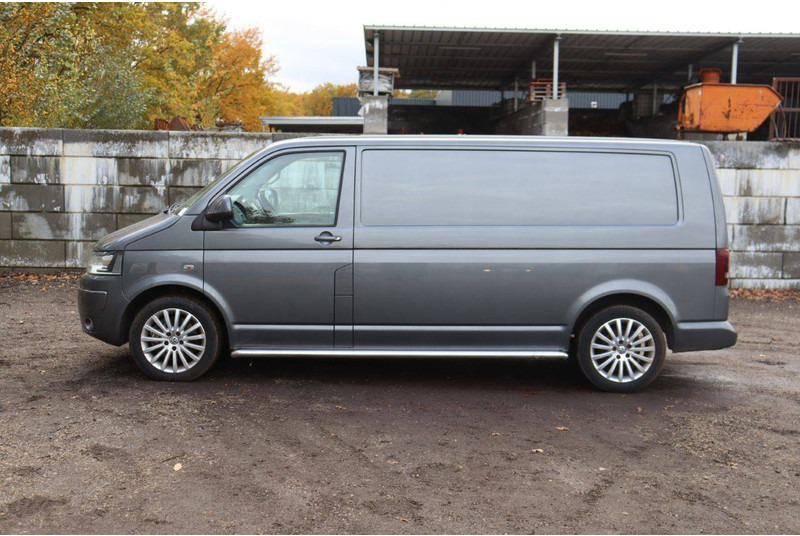 Volkswagen Transporter - فان: صورة 2 Volkswagen Transporter - فان: صورة 2