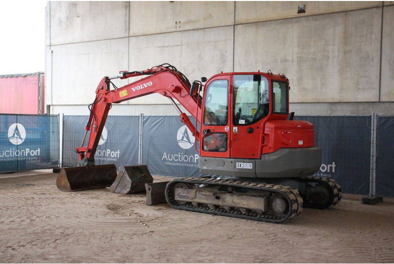 Volvo ECR88D - حفار زاحف: صورة 3 Volvo ECR88D - حفار زاحف: صورة 3