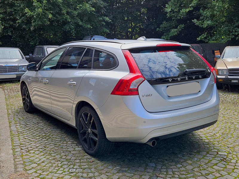 Volvo V60 D3 - سيدان: صورة 3 Volvo V60 D3 - سيدان: صورة 3
