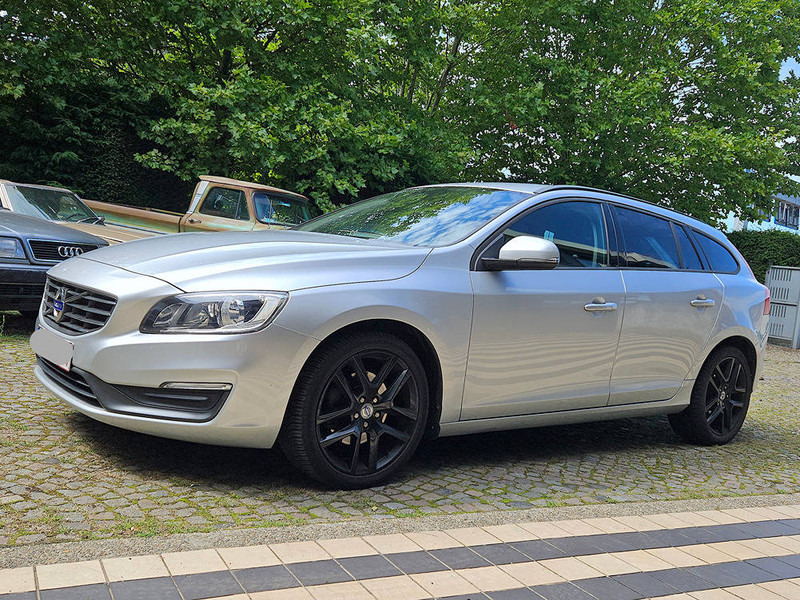 Volvo V60 D3 - سيدان: صورة 2 Volvo V60 D3 - سيدان: صورة 2