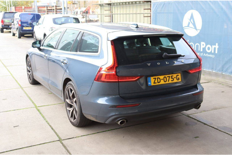 Volvo V60 - سيارة: صورة 4 Volvo V60 - سيارة: صورة 4