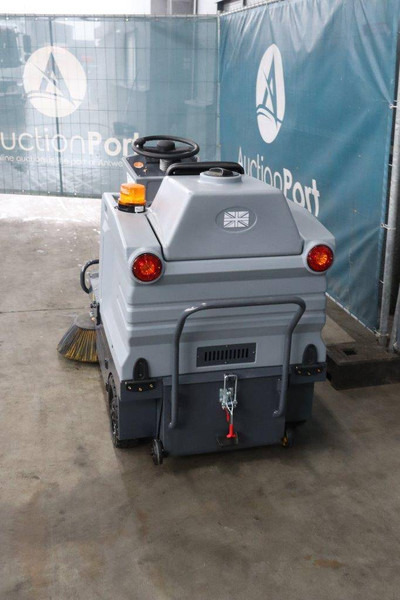 Westfield S1250 - سياره كنس شوارع: صورة 4 Westfield S1250 - سياره كنس شوارع: صورة 4