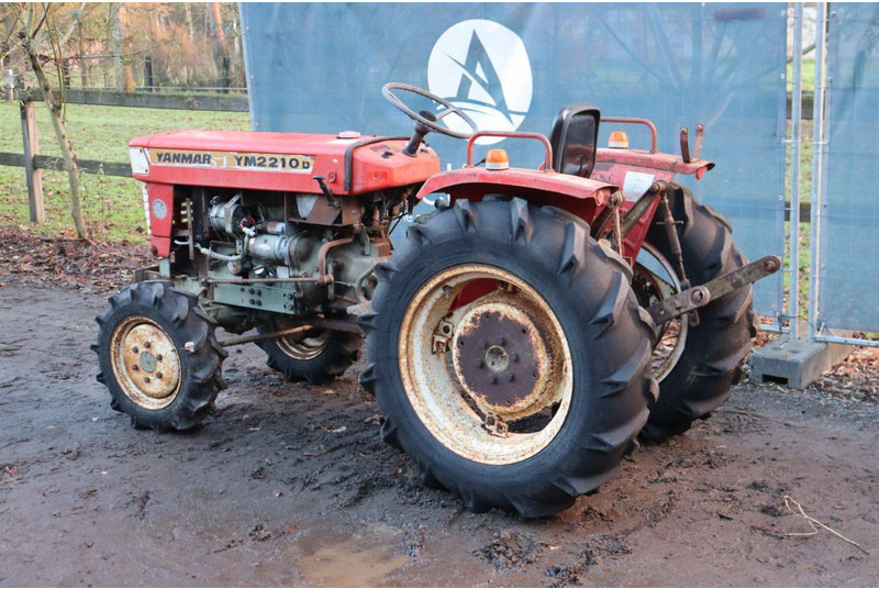 Yanmar YM2210d - جرار: صورة 3 Yanmar YM2210d - جرار: صورة 3