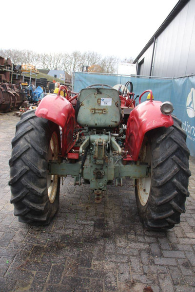 Yanmar YM3110D - جرار: صورة 4 Yanmar YM3110D - جرار: صورة 4