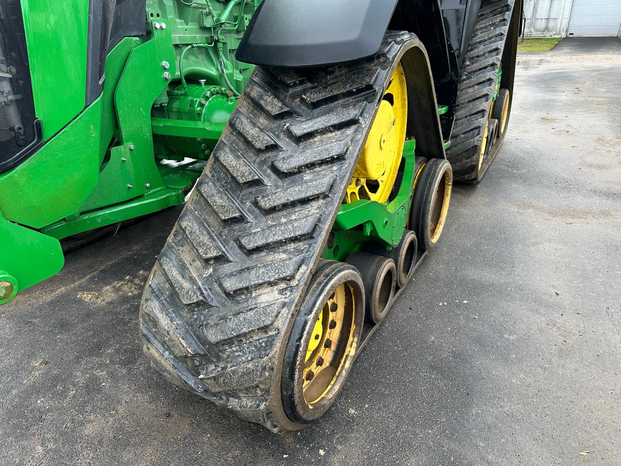 John Deere 8RX 410 Signature Edition - جرار مجنزر: صورة 5 John Deere 8RX 410 Signature Edition - جرار مجنزر: صورة 5